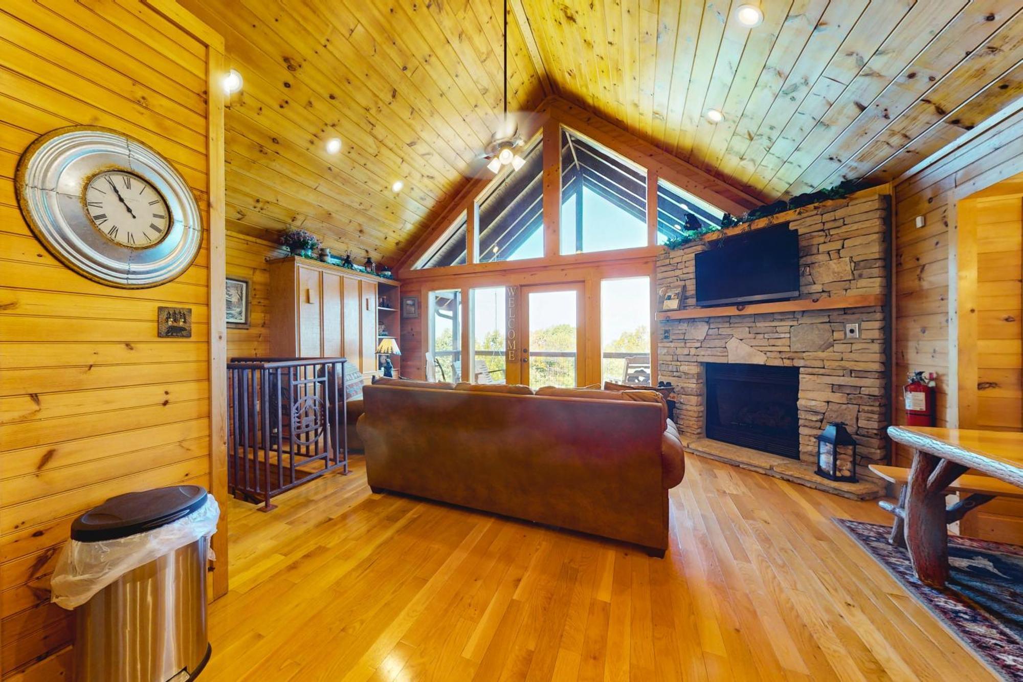 Little Black Bear Retreat Pigeon Forge Exterior photo