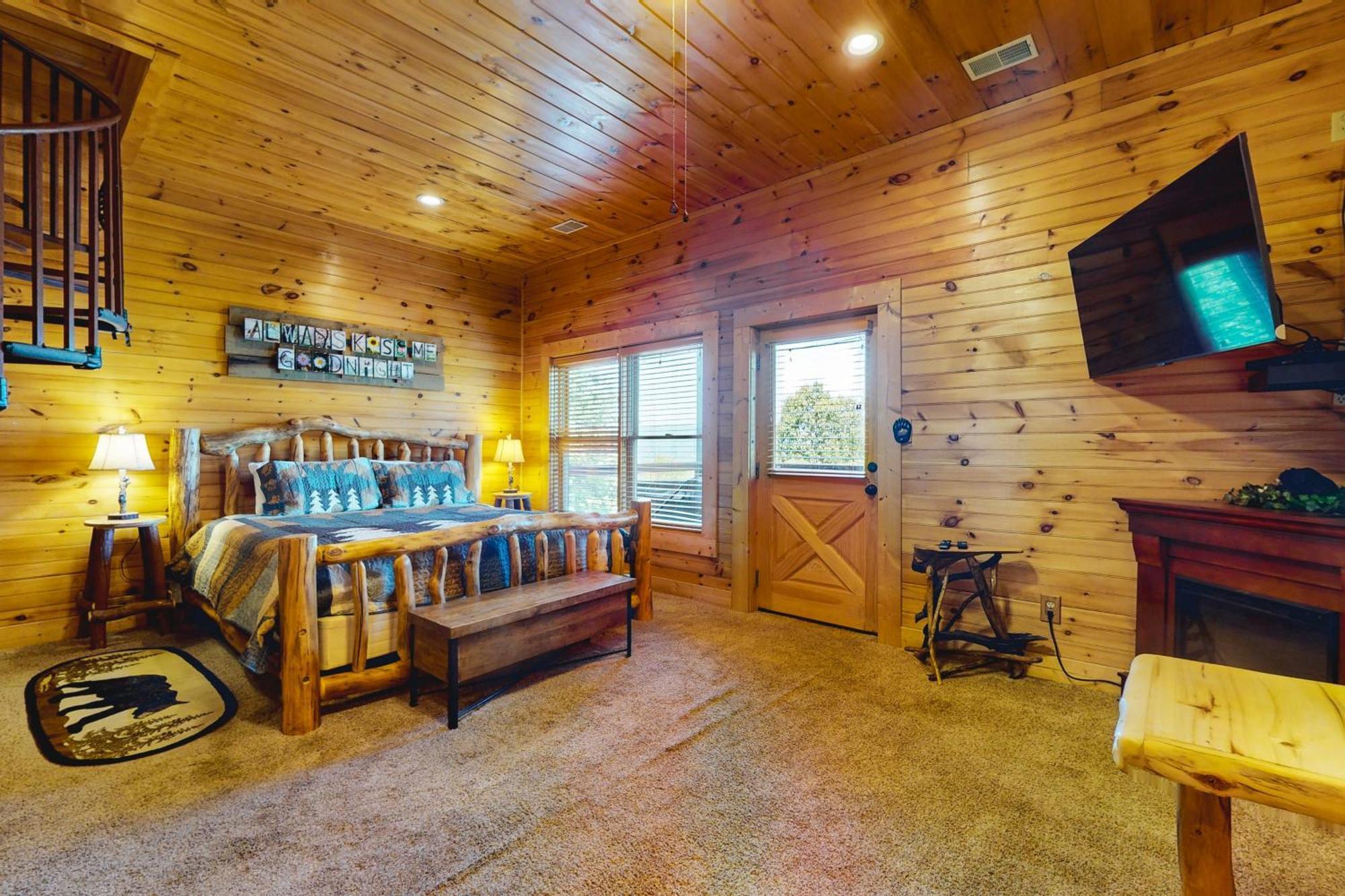 Little Black Bear Retreat Pigeon Forge Exterior photo